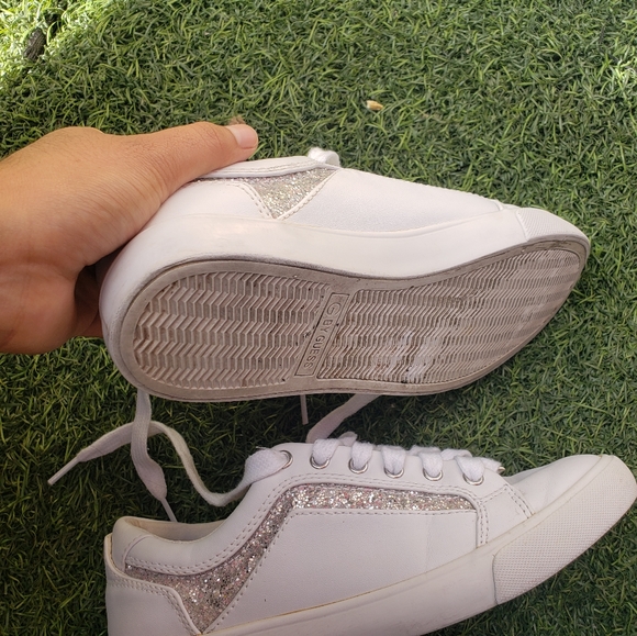 Sneakers - Picture 3 of 3